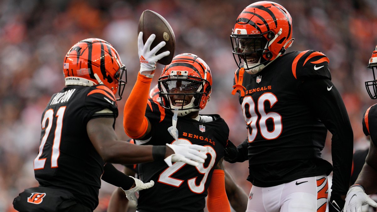 Bengals's tweet photo. The defense is third in the league in interceptions this season with 10 🔥 https://t.co/T93C07zLCa
