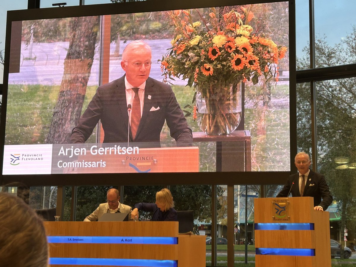 Van harte welkom in dit mooie en bijzondere ambt en onze kring, collega <a href="/arjengerritsen/">Arjen Gerritsen</a>. Een hele goede tijd toegewenst in de provincie Flevoland! <a href="/FlevoNieuws/">Provincie Flevoland</a> <a href="/cdkflevoland/">Commissaris van de Koning in Flevoland</a> <a href="/zuid_holland/">Provincie Zuid-Holland</a> <a href="/cdkfryslan/">CdK Brok</a> <a href="/AndriesHeidema/">Andries Heidema</a>