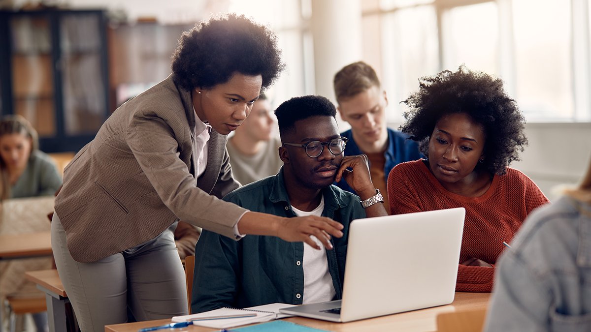 No one wants to feel left out or rejected by their peers, and it's no different for educators. Read about 2 ways educators can collaborate to improve relationships and reach the main goal -- student learning. 
ow.ly/qBAP50L6kEA
#collaboration