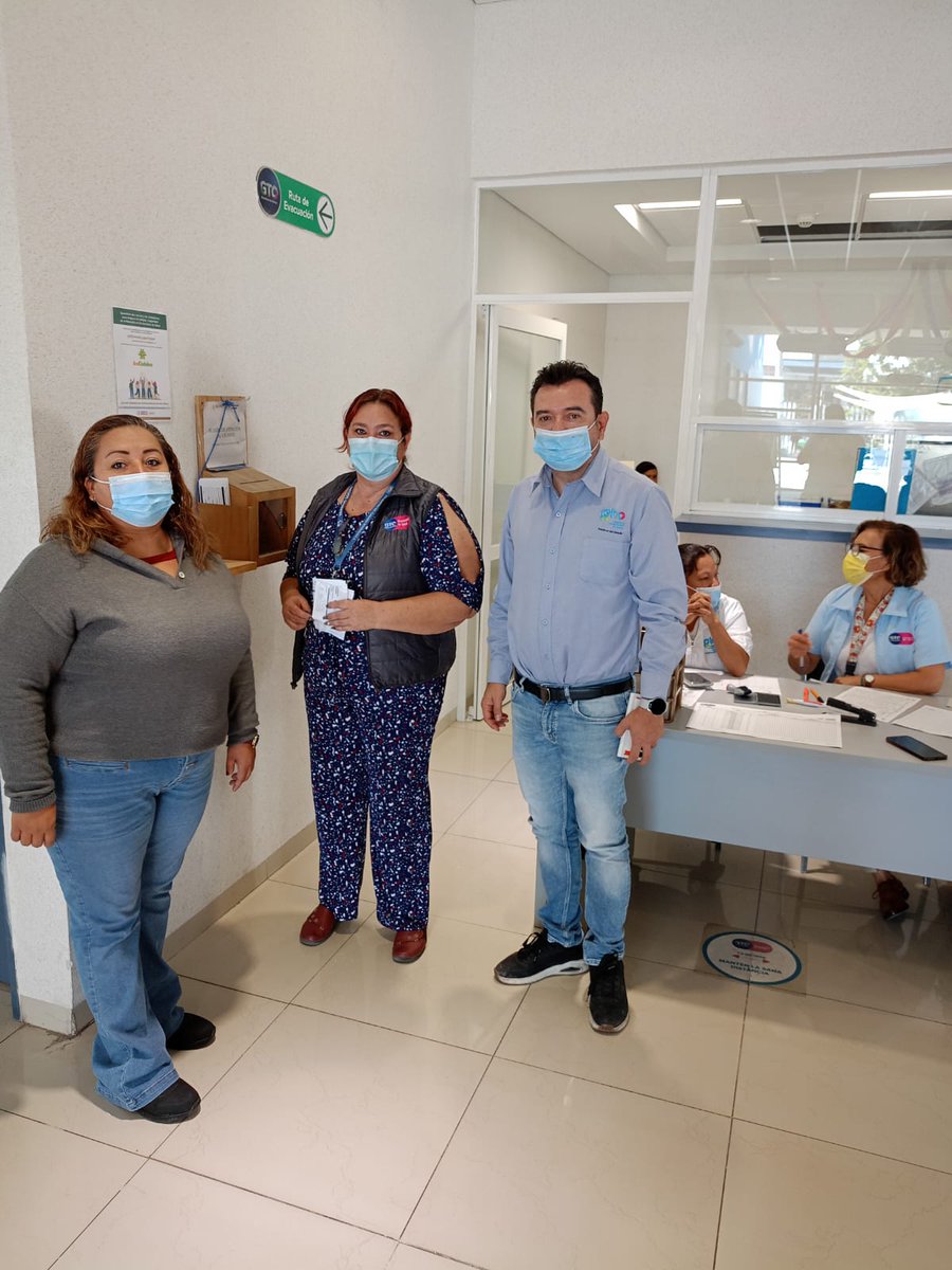 sntsa_37's tweet photo. Autoridad y representación sindical, dan apertura al buzón del CAISES Benito Juárez para después analizar los comentarios de los usuarios del servicio.
#CoCrear https://t.co/ygpvuO610P
