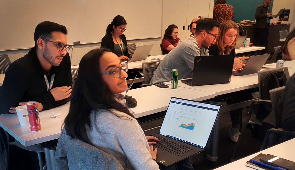 petervidos's tweet image. Engaged minds, interactive data apps, and the joy of sharing the stage with @blackaryz at @pydatanyc! Here's to making data interactive and accessible with @streamlit and @VizzuHQ. 📊🧑💻 Thanks to everyone who joined and to the organizers at @NumFOCUS for the great event! 🙏