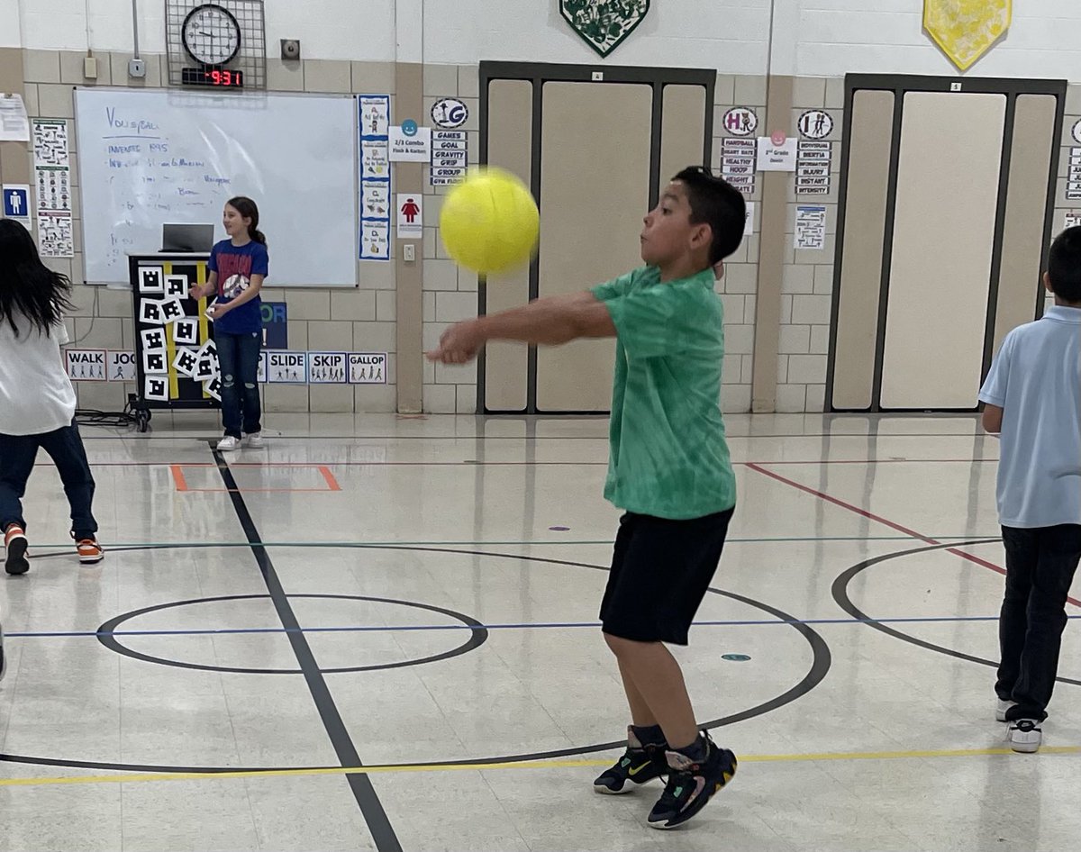 b_physical's tweet image. JBK PE week in review K-2nd grades worked with a balloon striking and tracking it in the air.  3rd-5th graders starting on volleyball passing.    Up Next we will continue to work volleyball skills of setting and serving.