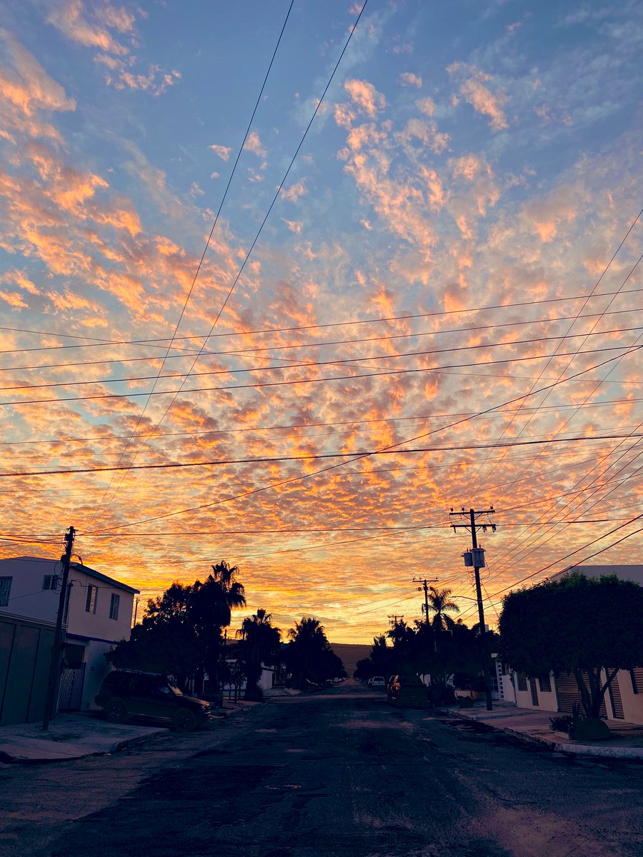 Alexvoy's tweet image. Belleza de amanecer 🌅 #lapazbcs