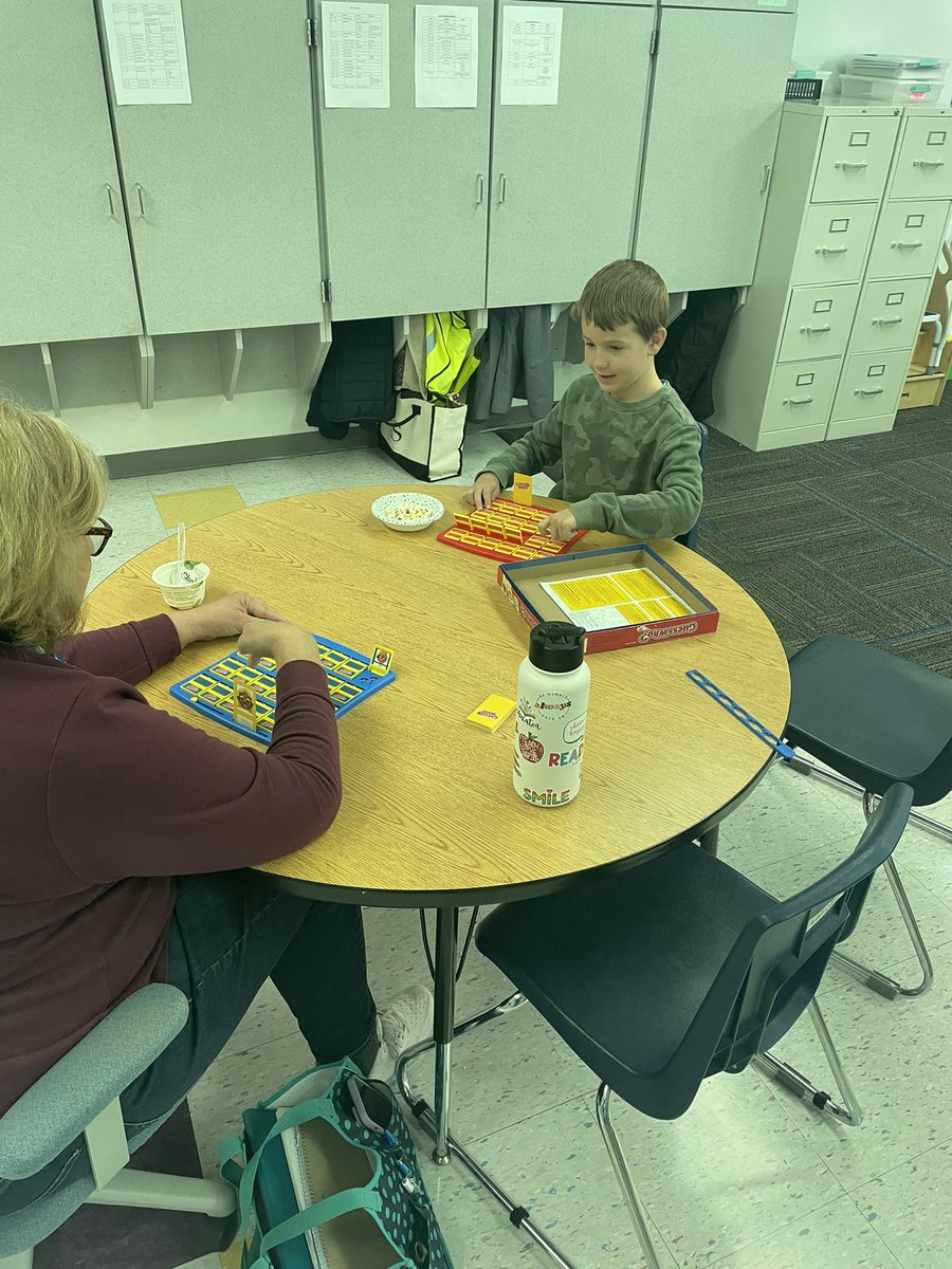 MrLatimerKM's tweet photo. Celebrating the end of a hard working quarter with some fresh popped popcorn and games in Mr. Latimer and Mrs Swanson’s classroom! @KMElem https://t.co/9aY2HbLKpN