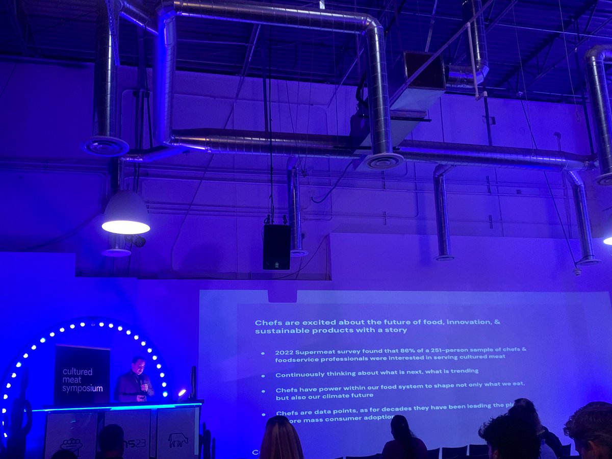 CleverCarnivore's tweet photo. A survey found that 86% of chefs were interested in serving #cultivated meat. “Chefs are uniquely positioned to share what matters and why.” —Philip Saneski, Future Food Chef 👨🍳 @cmsymp #CMS23 💫 https://t.co/387fIWYp61