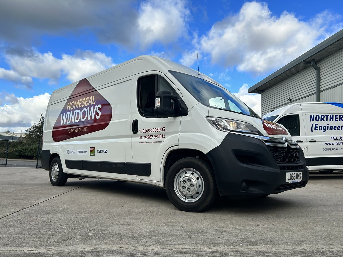 Homesealwindows's tweet photo. Thanks to @DesignsSignage for our new van livery ! Looks great https://t.co/xMTPdfC7AP
