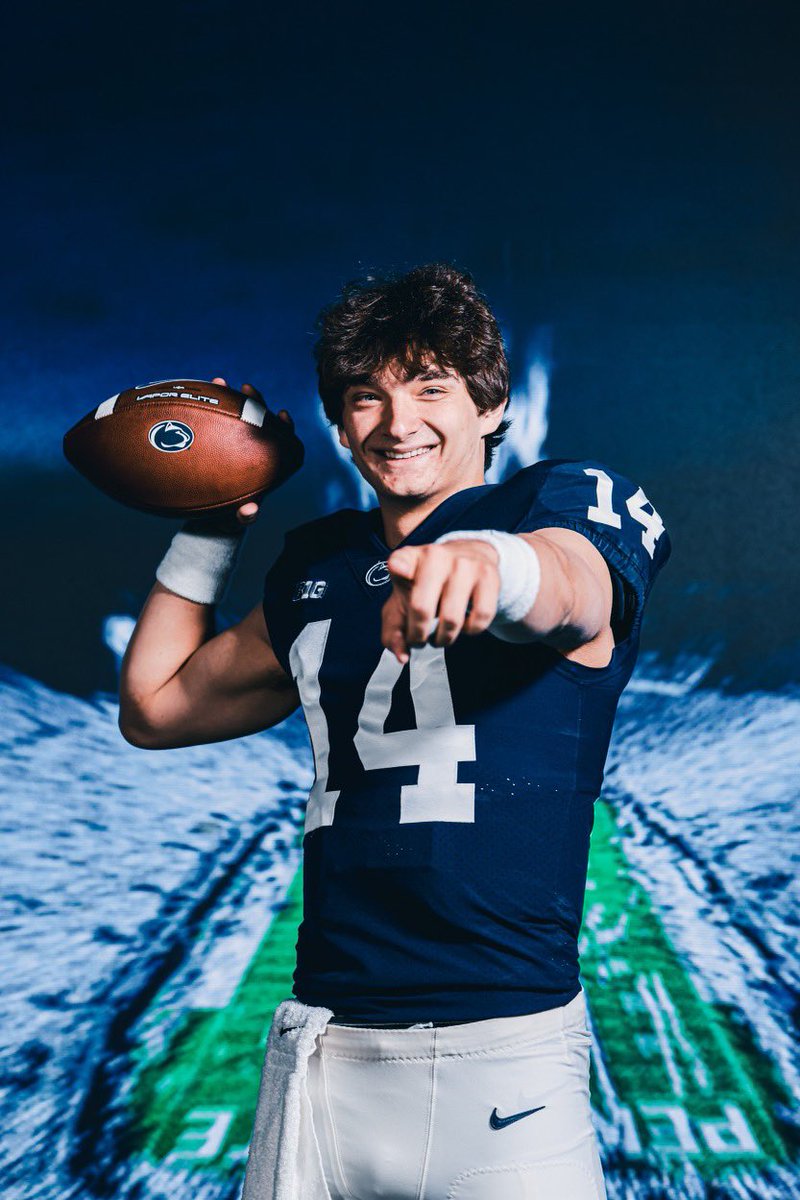 Want 2 take time 2 wish a member of OUR FAMILY Happy B-Day, @JaxonSmolik, hope u have a great day & a better year! #PSUnrivaled #107kStrong #WeAreFamily