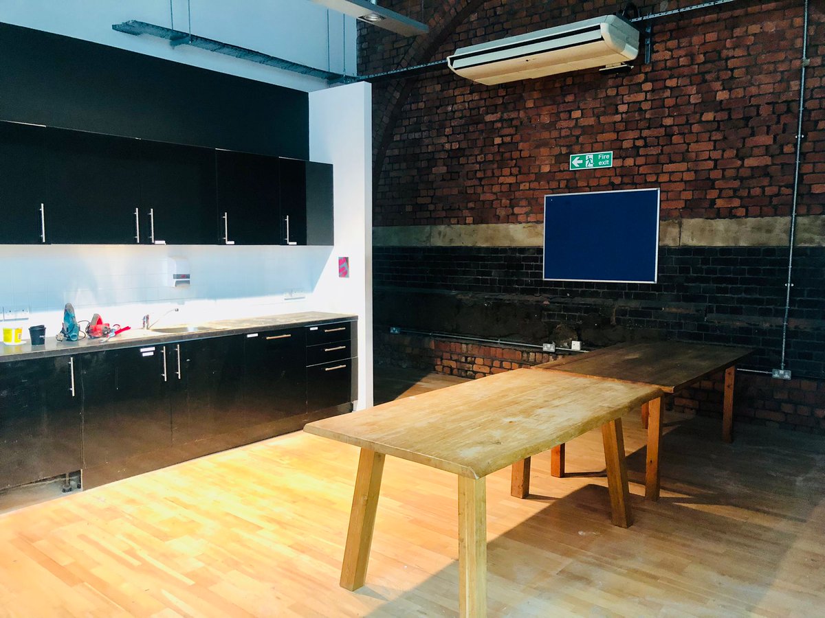 **COLOSSAL ANNOUNCEMENT** We've got some exciting news to share..We're bringing GRIT to the heart of city centre Manchester. Based in arguably one of the city’s most beautiful buildings – the Grade II Listed @GNWManchester – GRIT Manchester is very posh for an art studio. 1/4