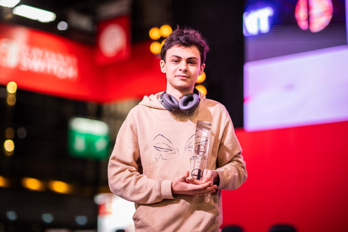 NintendoFrance's tweet photo. Une nouvelle journée s'achève et de nouveaux gagnants ont été couronnés lors des tournois #SmashBrosUltimate, #MarioKart 8 Deluxe et #Splatoon3, félicitations à eux 👏 https://t.co/oiL5rff3o0
