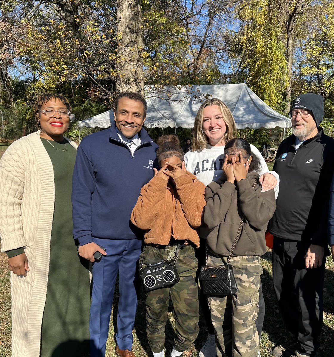 Thank you to Superintendent Watlington for coming out to The Discovery Center yesterday to see 9th grade students from <a href="/EHSOwls/">Thomas A. Edison HS</a> in action and learn how Philadelphia Outward Bound School is empowering students and educators throughout <a href="/PHLschools/">Philadelphia Schools</a>