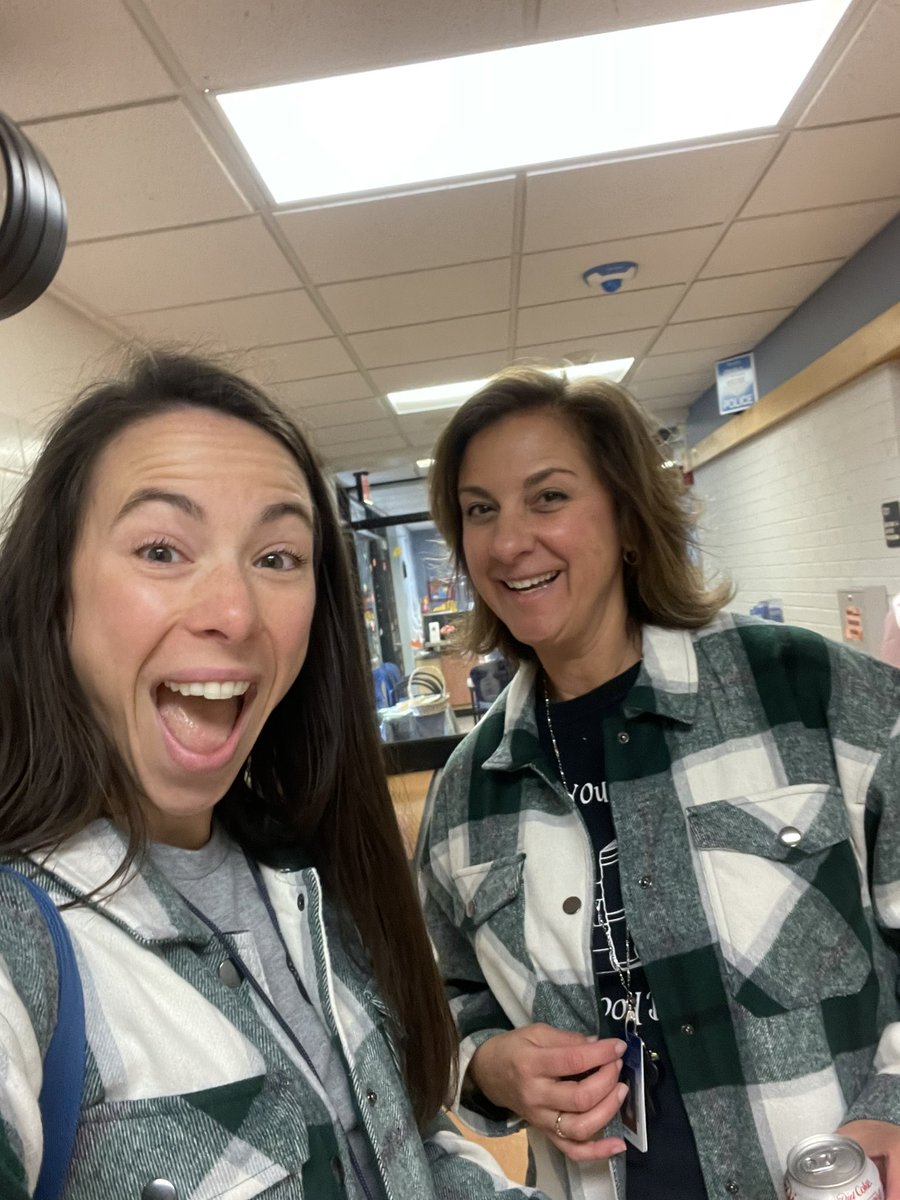 Ketchingham34's tweet photo. Twinning today in 2nd! #winfield34 https://t.co/TzUxUffEu9