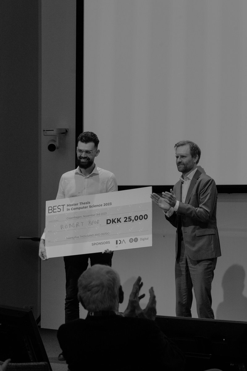 Robert Bayer tweet media