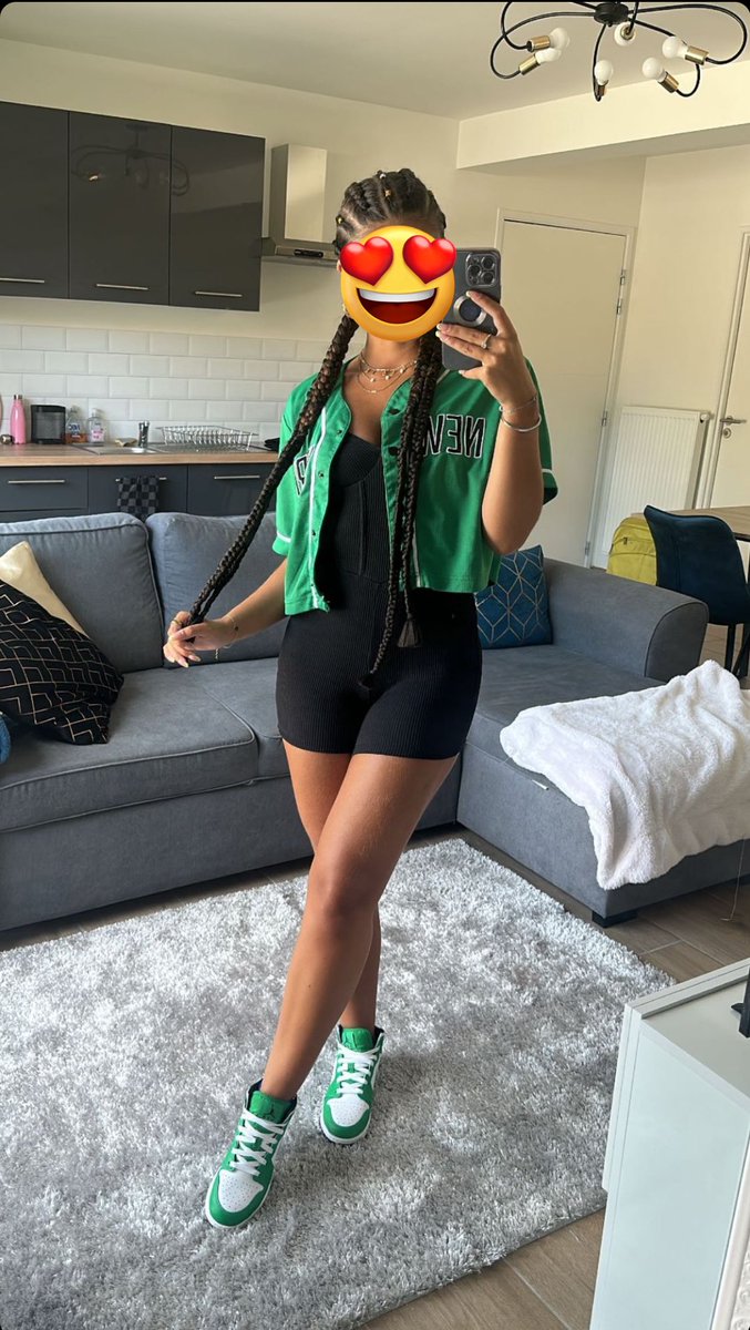 luxefeet99's tweet photo. 😈😈😈 https://t.co/3GxQr1RV1I