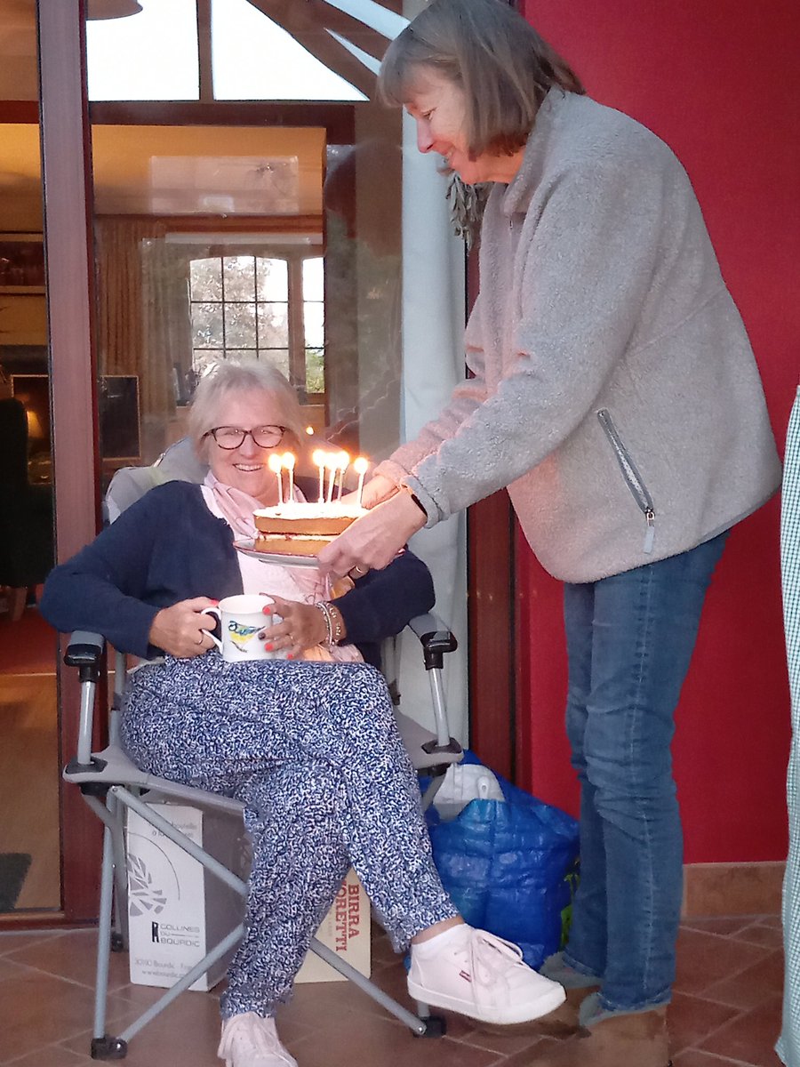 @GrahamBrack @pharmheroes My wife's birthday today and she thinks this makes it look like she's in a care home.....
