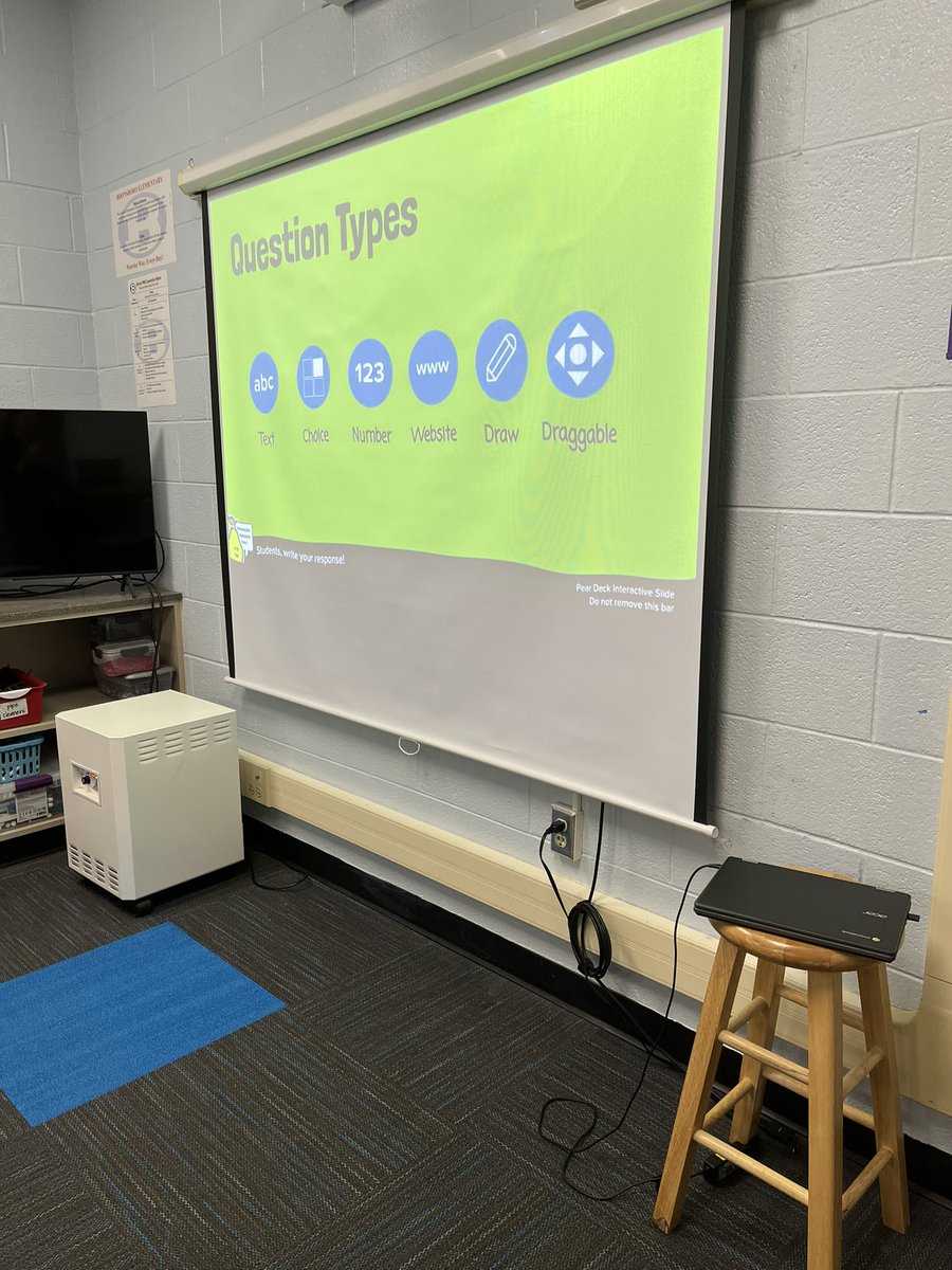 mrs_rubeck's tweet image. Presented optional PD on @PearDeck  this morning to some awesome @BOEwarriors teachers. 🍐🍐@coachpongratz #edtechleader