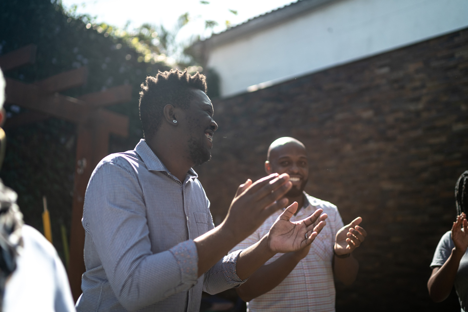 Afrocentrism & Help-Seeking for Emotional Distress Among Black Men ow.ly/m5Ol50PZPkj @SWpodcast @BrownSchool <w/ Hussain Lateef, PhD. An Afrocentric worldview that emphasizes collectivism, community, compassion promotes improved #MentalHealth. #Afrocentrism #BlackMen