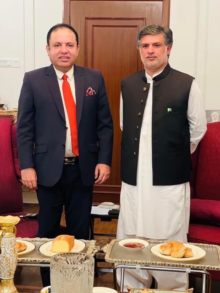 imtiazmir's tweet photo. #jawabkhappy #seniorpolitican #seniorparlimentarian #talkshow #awaztv #lovepakistan #lovesindh https://t.co/jjO35P3jJd