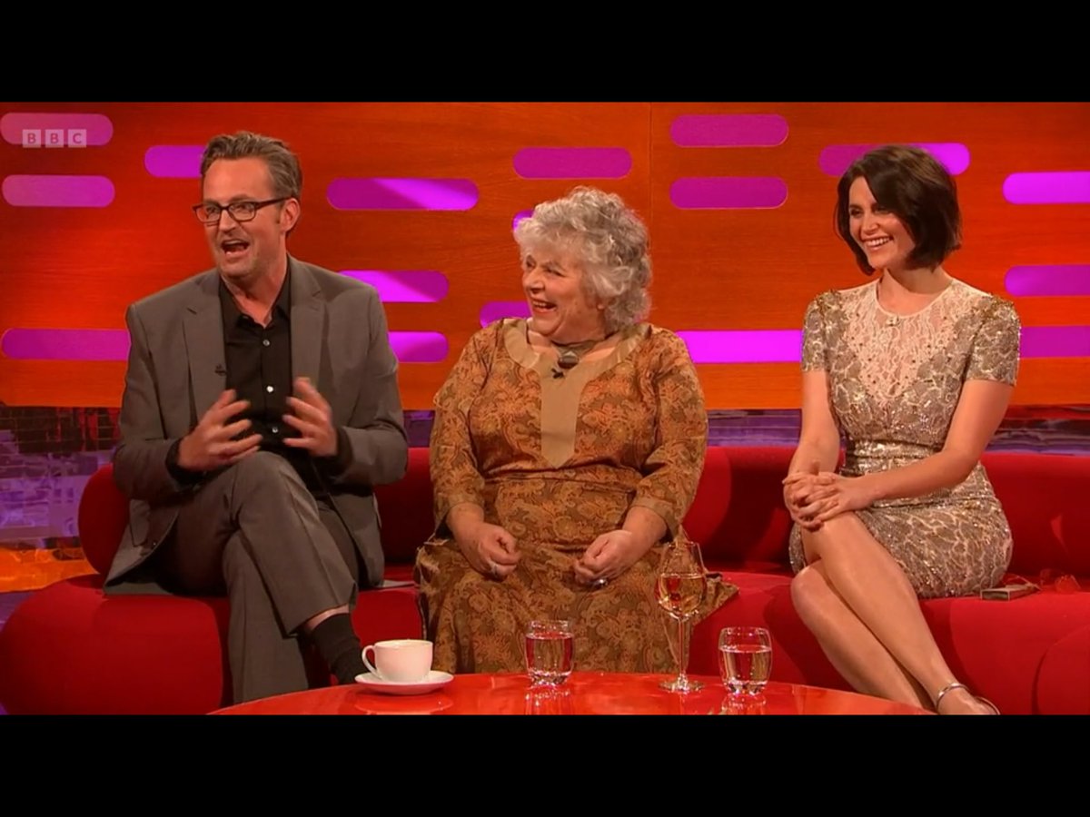 Well done Graham Norton.

A lovely nod to Matthew Perry at the end of tonight’s show ❤️

 #boygeorge #miriammargolyes #grahamnorton #thegnshow #grahamnortonshow #MatthewPerry