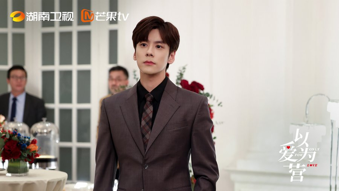 darkrivertes's tweet photo. Com lançamento de #OnlyForLove vamos saber o trabalhos do cast
Trabalhos feitos pelo #WeiZheMing (#MilesWei):
#RisingWiththeWind (2023)
#HelloImatYourService (2023)
#MyMarvellousFable (2023)
#IfVoiceHasMemory (2021)
#UnforgettableLove (2021)
#WordofHonor (2021) tem mais 👇👇 https://t.co/ENAN8qd2QJ