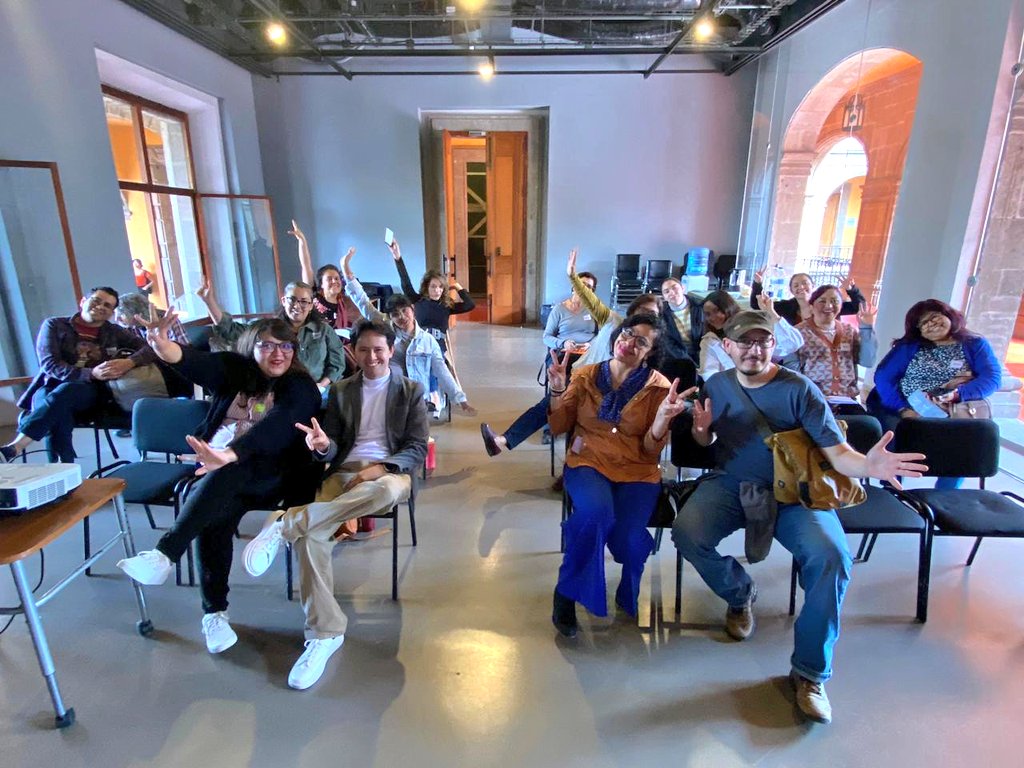 red_mpc's tweet photo. ¡Cerramos el taller de #poscastnarrativo! Muchas gracias por acompañarnos 🥰🥰🥰 https://t.co/COAFk120dz