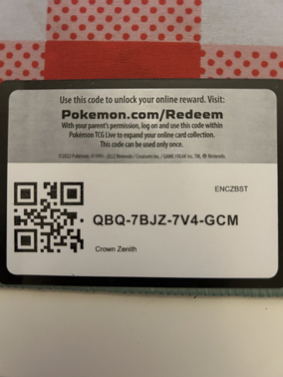 Cacigzz's tweet photo. I don’t play Pokémon TGC Live, so here are some codes if anyone can use them. 😊
These are for Crown Zenith.
 #PokemonTGCLive https://t.co/WZaRpUAZwA