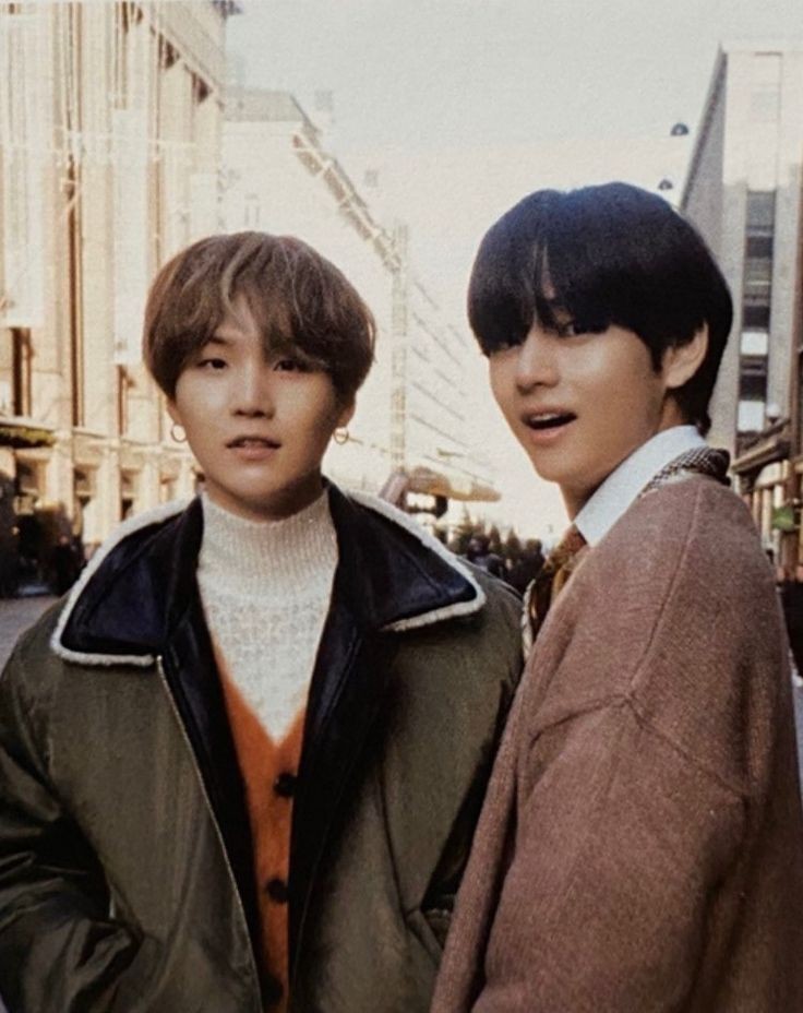_fearlessmoon_'s tweet photo. 00:00
no words will ever be able to describe the gratitude I feel to have you in my life.  Even if I'm not good at proving it to you, you remain one of the most important people in my life
Happy birthday to my soulmate
Happy birthday to my best friend https://t.co/lNCn9Zc7F6