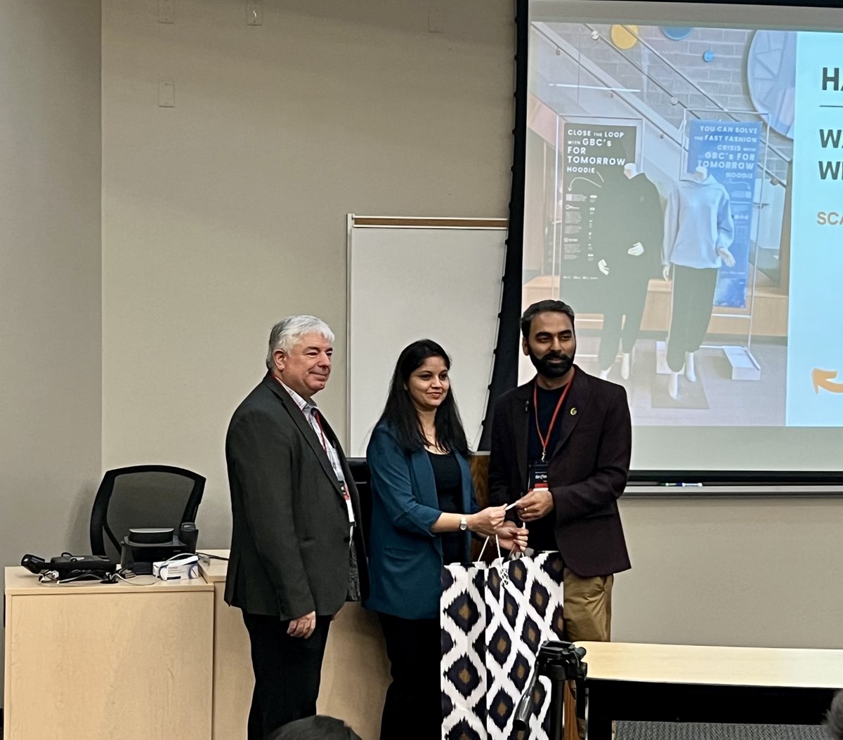 gdgcloudtoronto's tweet photo. Gagan Singh, co-founder of SIXR, envisions a circular economy in fashion. SIXR aims to transform the fashion industry, addressing the fast-fashion crisis.

Facing fashion's linear economy challenges?

#gdg #google #georgebrowncollege #startgbc #BrookfieldSustainabilityInstitute https://t.co/Ylweh7ZpVP