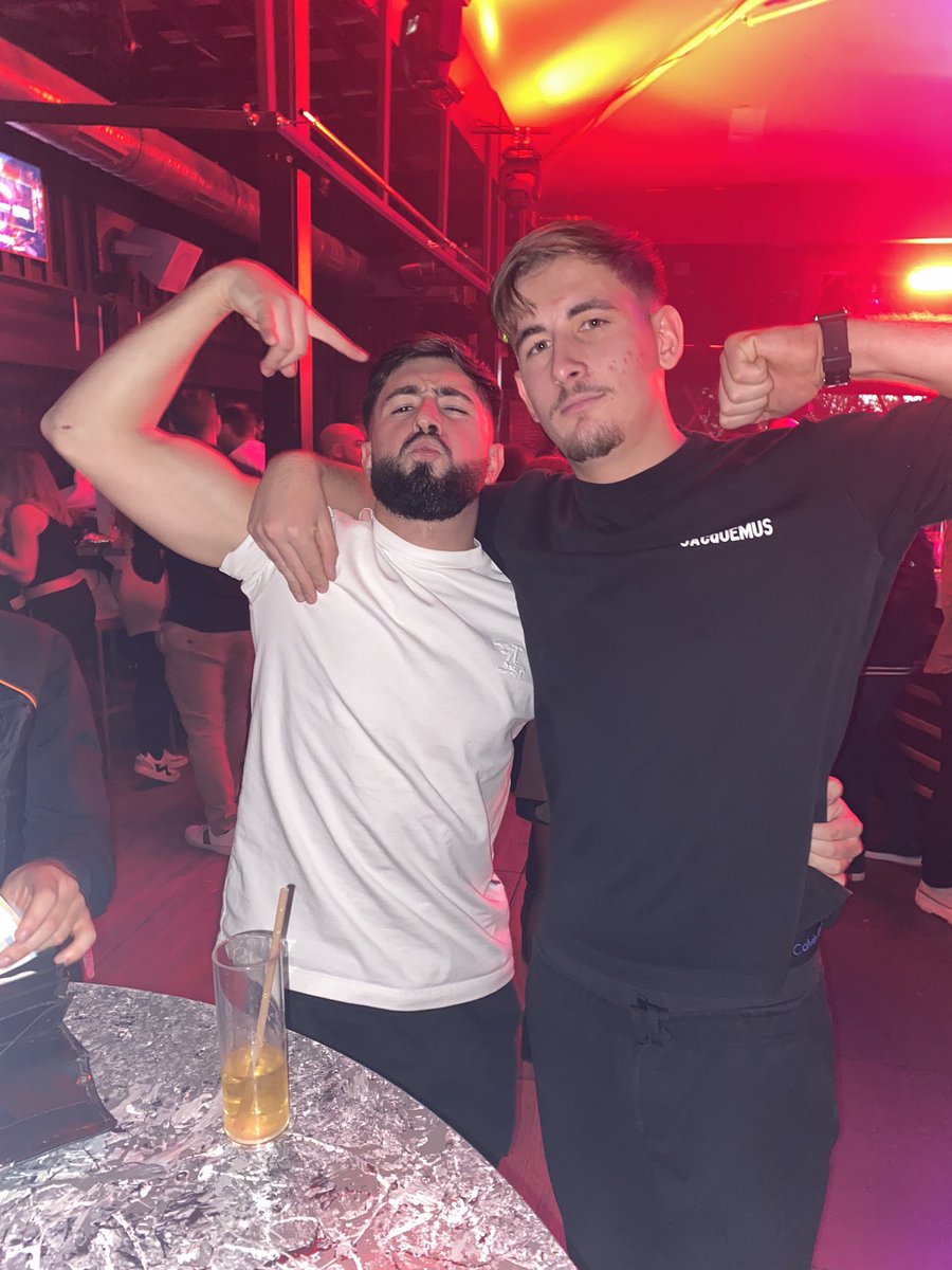 23 pige j’suis un ancien mtn… 😵‍💫🎁🎉