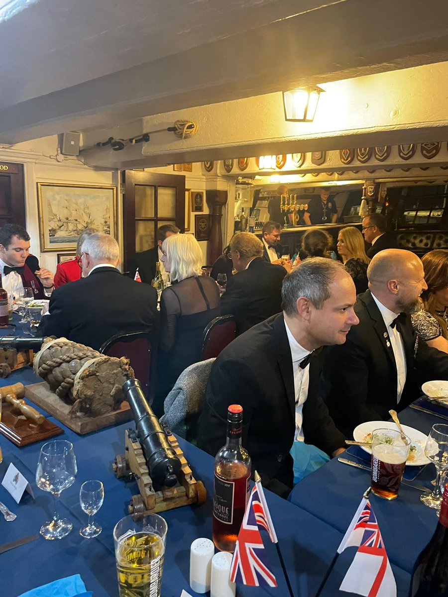 Great evening with colleagues from the UHS Armed Forces Network onboard the First Sea Lord flag ship HMS Victory this evening @FirstSeaLord @UHSFT @Stevey_1979 @judo9ine @JoeTeape @gailbyrneuhs