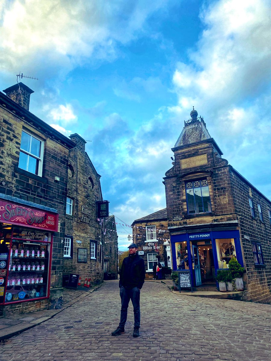 Tom Rogers tweet media