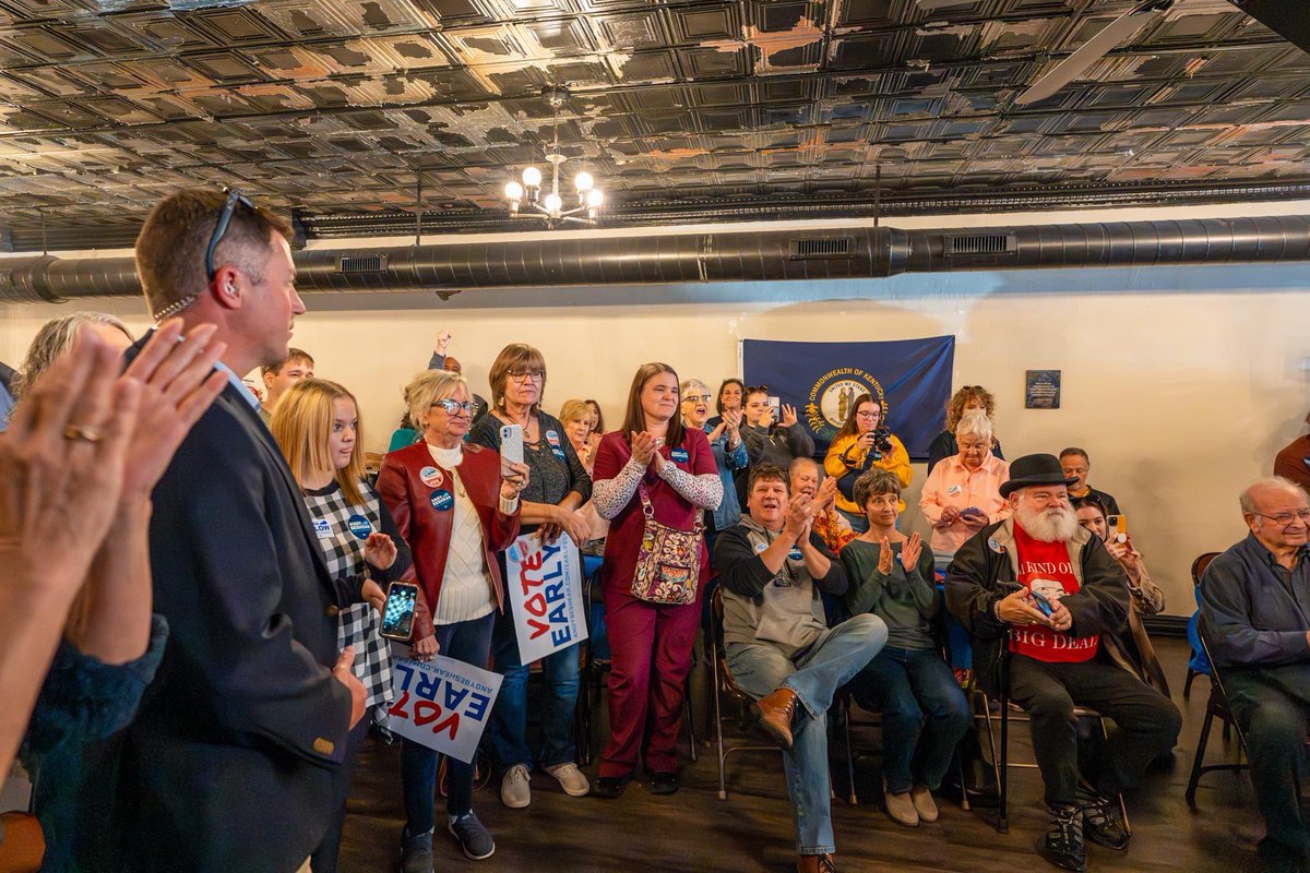 AndyBeshearKY's tweet photo. What a crowd today in Murray, spilling out of the office and onto the street! That’s exactly what it’s going to take to win big on November 7.
Almost there, Kentucky! https://t.co/K9Llf1sSLl