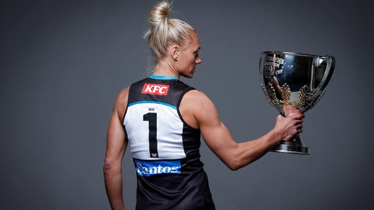 Today marks the end of an era.

3x Prem, 3x AA, 2x B&amp;F, 2x BoG, 2X WNBA, 1x WNBL, 2x Opals Gold

Join <a href="/lizwalsh77/">Liz Walsh 📖</a> and I from 11 on SA Grandstand as we speak to retiring great Erin Phillips and those who played alongside her.

<a href="/abcsport/">ABC SPORT</a> <a href="/abcadelaide/">ABC Adelaide</a>
