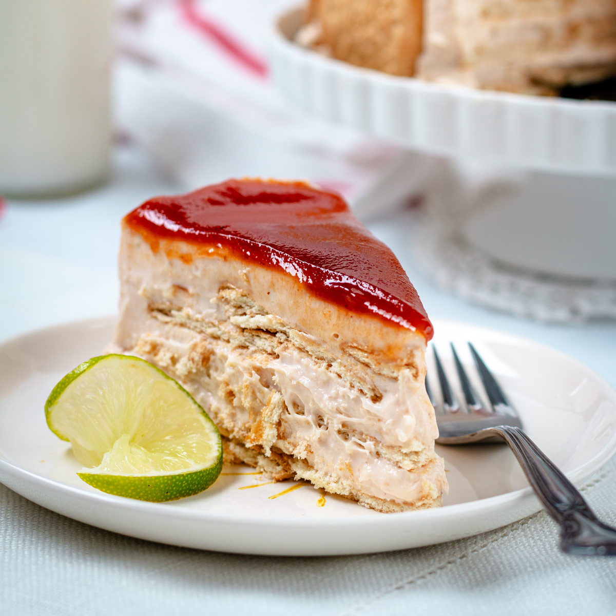 No Bake Guava Charlotte Cake - Mexican Carlota | All that's Jas all-thats-jas.com/mexican-guava-…?  utm_source=twitter&amp;utm_medium=social&amp;utm_campaign=social-pug via <a href="/all_thats_jas/">All that's Jas</a> 
#iceboxcake #guava #carlota #charlottecake