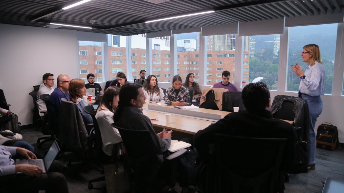 🤓🇨🇴 ¡Seguimos trabajando por la promoción e implementación de la Compra Publica Innovadora #CPI! Hoy se llevó a cabo la Jornada de sensibilización de CPI, liderada por Sandra Sinde y <a href="/ConnectBogota/">Connect</a>, en la que participó <a href="/colombiamascom1/">Colombia Más Competitiva</a>, #DNP,  <a href="/InnpulsaCol/">iNNpulsa Colombia</a> y <a href="/colombiacompra/">Colombia Compra Eficiente</a>.