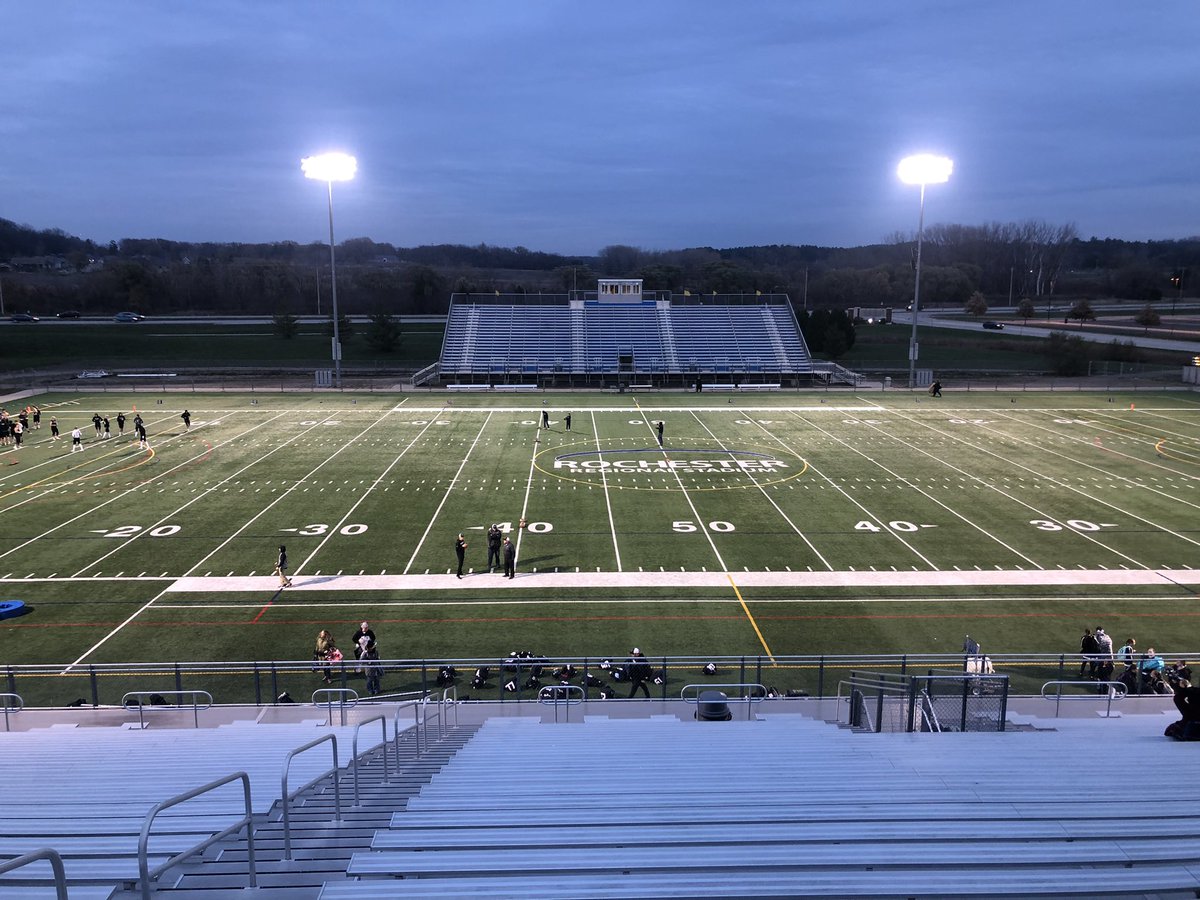 ando209's tweet image. Friday Night Lights.  Fillmore Central vs Kenyon-Wanamingo Section 1A Championship.