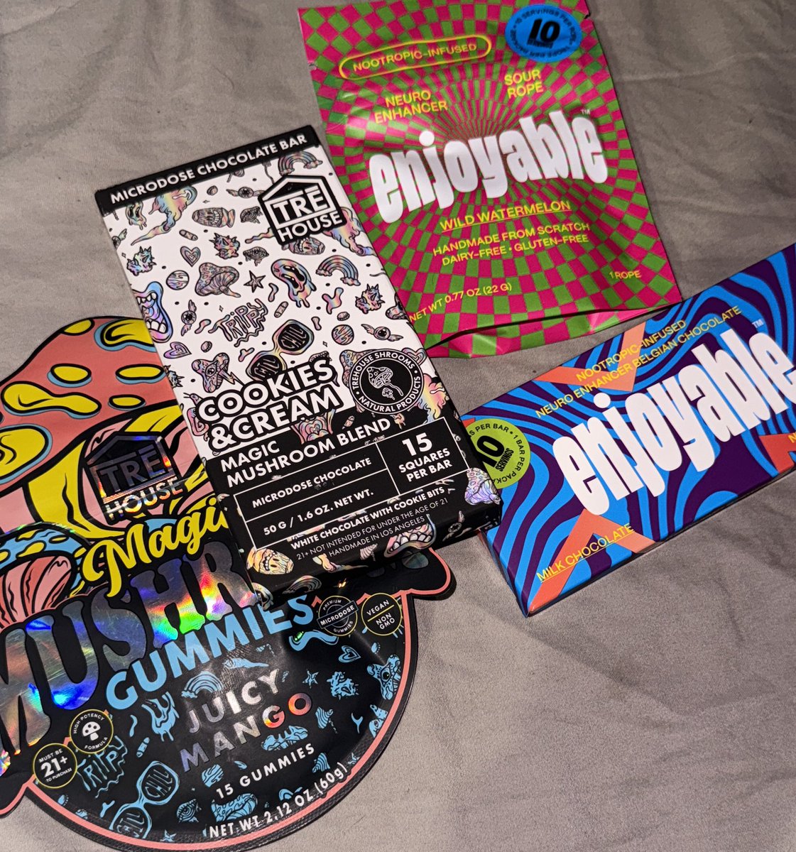 dwontlose's tweet image. S/o to the good people @TheRealTREHouse and #Enjoyable 🍄🚀