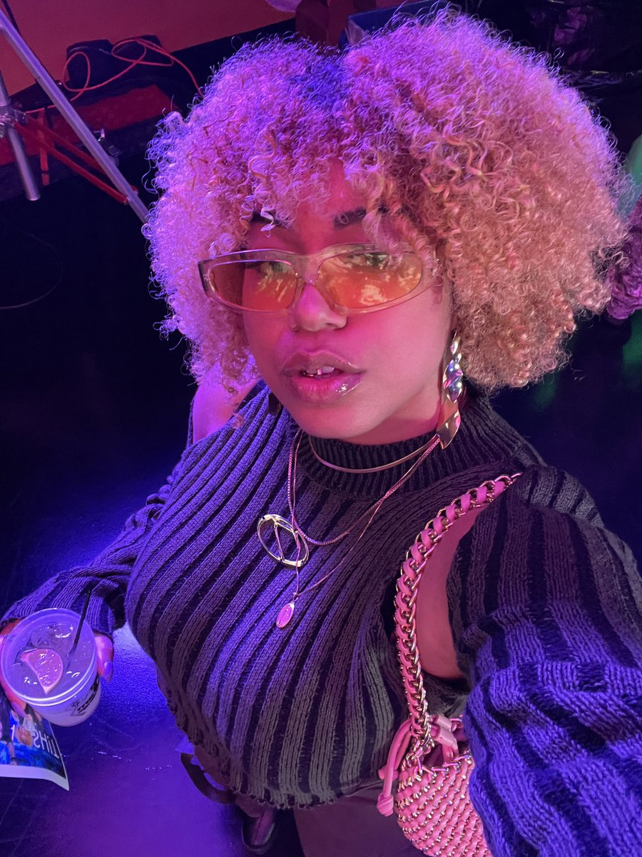 chereleworld's tweet photo. Catch my song REAL GOOD prod by @KamariEsson @slnciobeats on Season 2 of @StreamOnMax’s Rap Sh!t premiering Nov 9th!! 💎

Episode 5 to be exact 🤝🏽💎 s/o @IssaRae 🧡 https://t.co/H1fpawVLjf