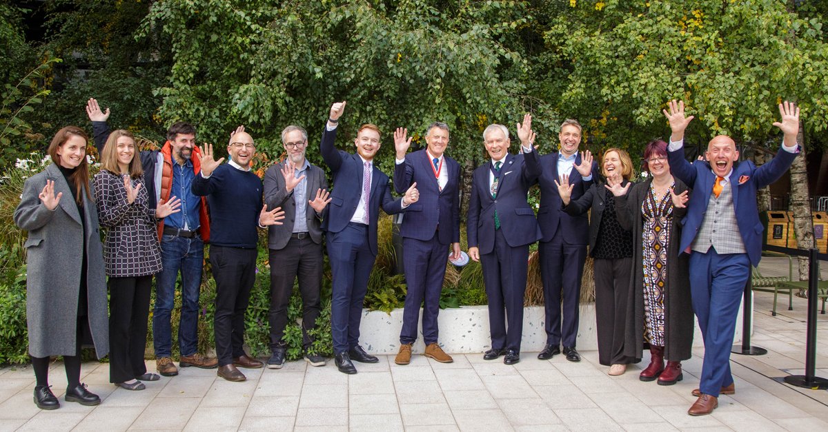 StaceLLP's tweet photo. A recognition of excellence for London’s #ExchangeSquare
The public park was last week presented with @archi_co's 'City Building of the Year’ 2023 Award. Stace provided #ProjectManagement, #EmployersAgent and #PartyWall services on this scheme. Read more: https://t.co/CIjsYpJew6 https://t.co/f7Z5kEPw5v