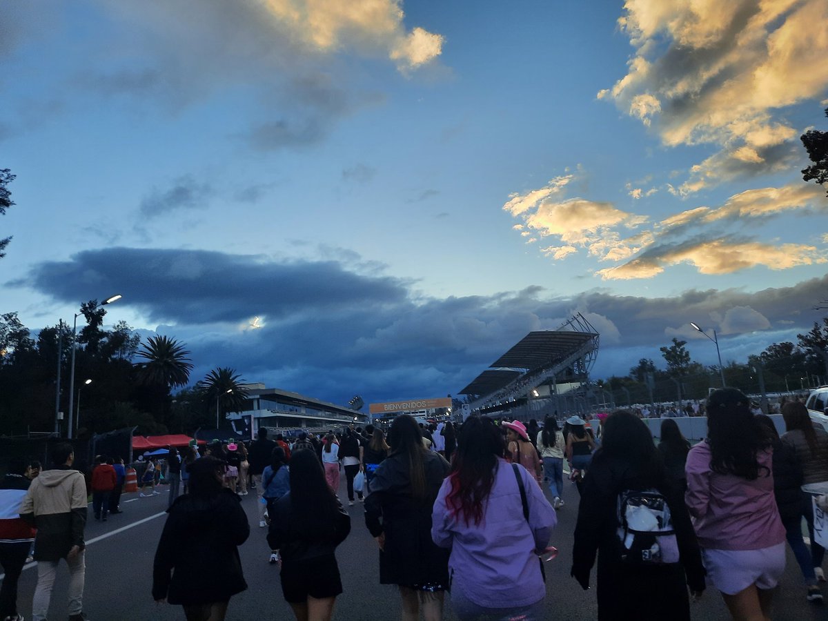 jinxkso's tweet photo. https://t.co/3afm7j5wzf