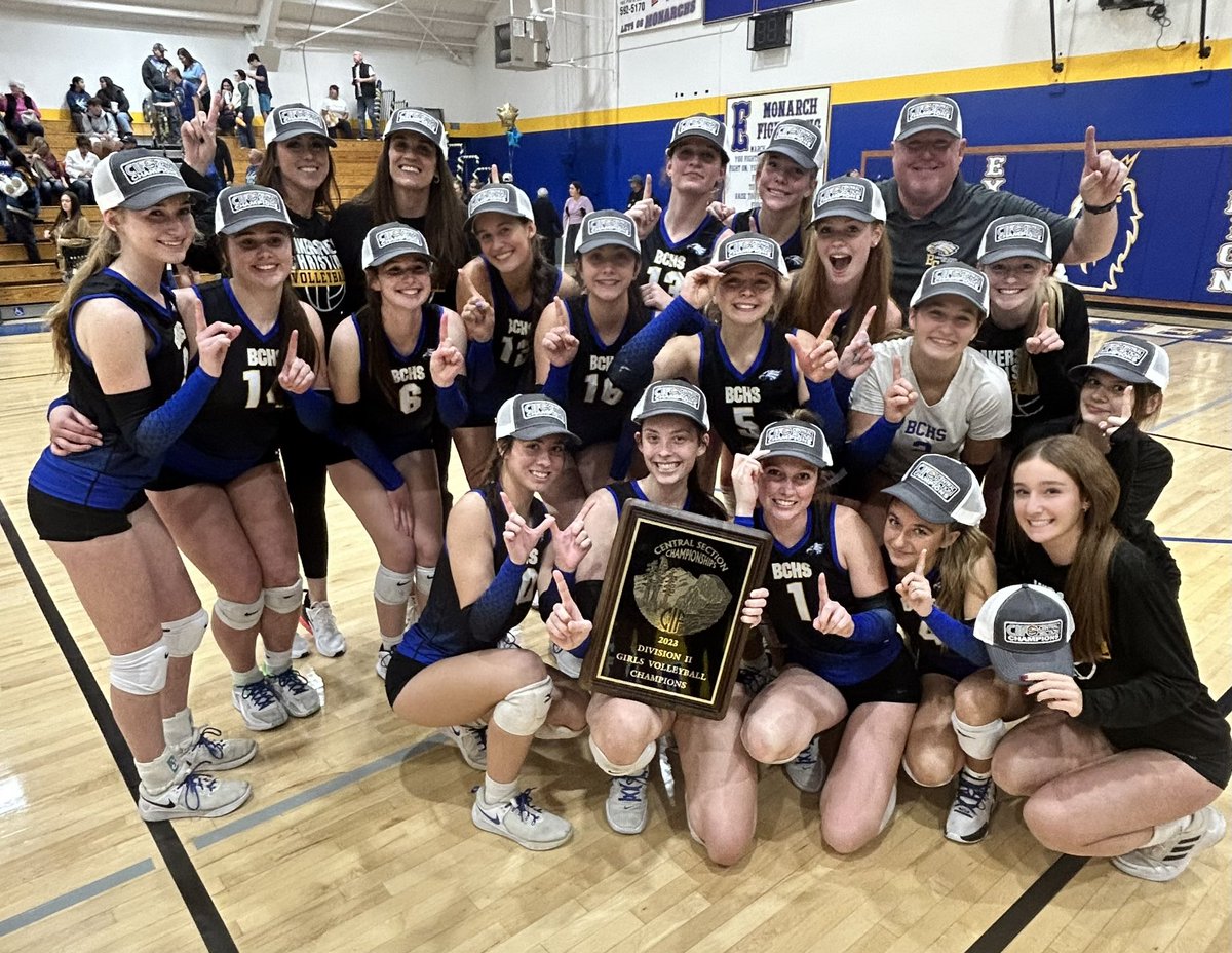 CifCentral's tweet photo. Thanks to athletic director @SADMC15 for the Bakersfield Christian volleyball team shot. 👏🏐📷 https://t.co/CKdpkewGbe