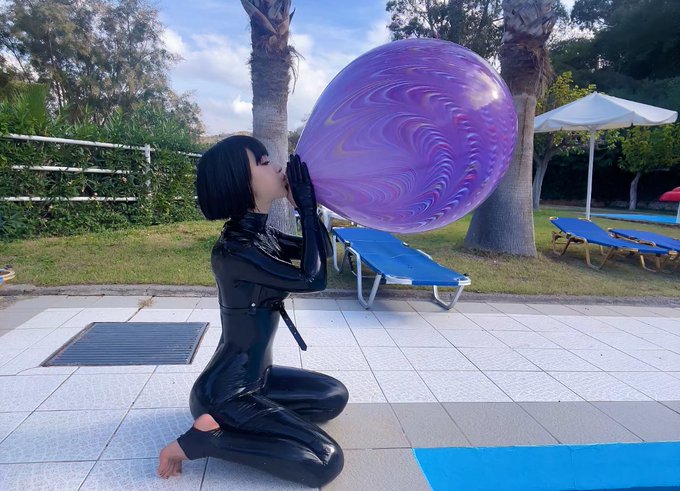 Big Ballon Pop in Greece🎈Coming soon! #Pleasurebay #ゴム旅2023 https://t.co/4R9PROPh9h<a href="/tag/pleasurebay"class="tags">#Pleasurebay</a><a href="/tag/%E3%82%B4%E3%83%A0%E6%97%852023"class="tags"><span>#ゴム旅2023</span></a>