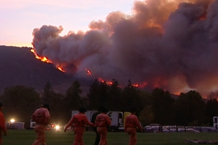 Cal_OES's tweet photo. The #CedarFire raged through San Diego County from October 25, 2003 through November 5, 2003, burning more than 270,000 acres and killing 15 people. A lot has changed in emergency management and response since then.
Learn more: https://t.co/DvYzOtPNlm https://t.co/EFkAEeI2Zs