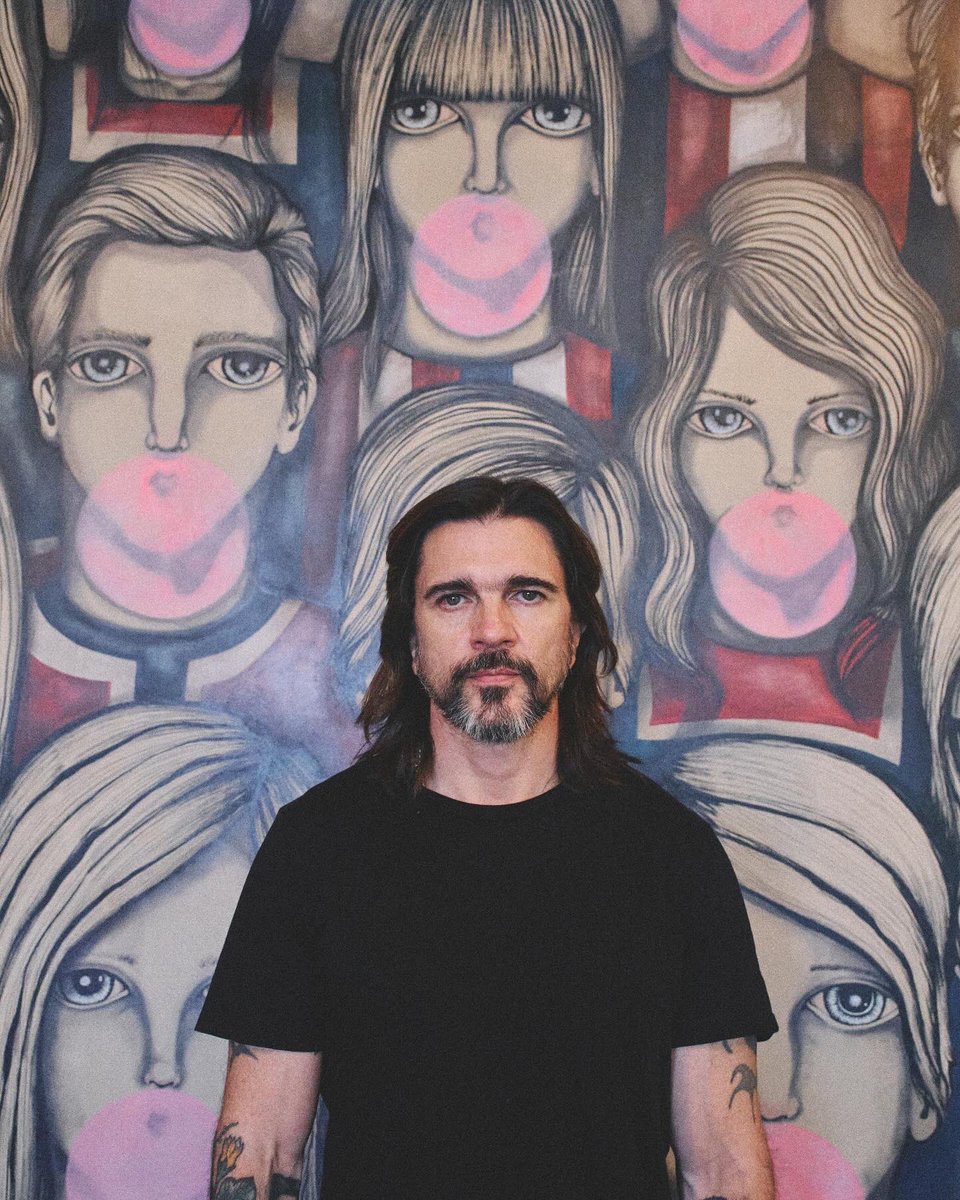 JUANES's tweet photo. Qué honor fue volver a cantar con ustedes Asunción🇵🇾🙏🏼 Me hizo muy feliz vivir esta noche mágica y escucharles cantar con nosotros!! https://t.co/V4qXAbvXf7