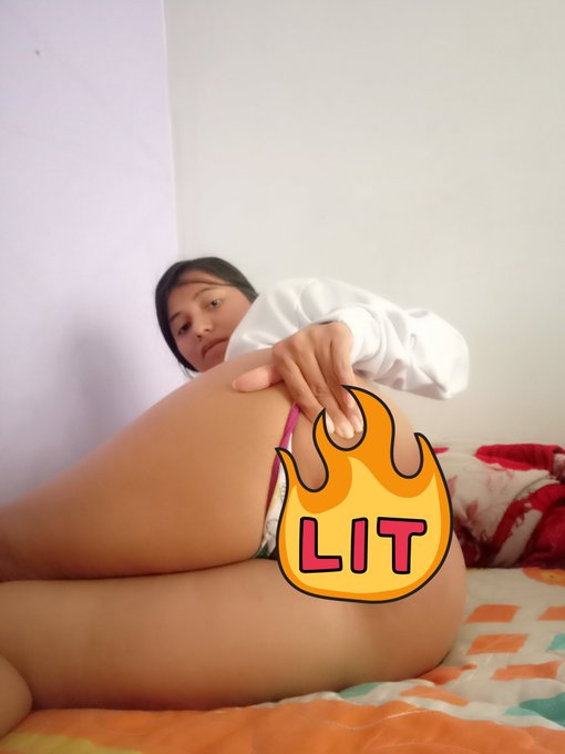 🍑🔥ese culito nesecita de esto 🥒🥒  https://t.co/ji7PCvFXnj https://t.co/mXgoe4Hty4