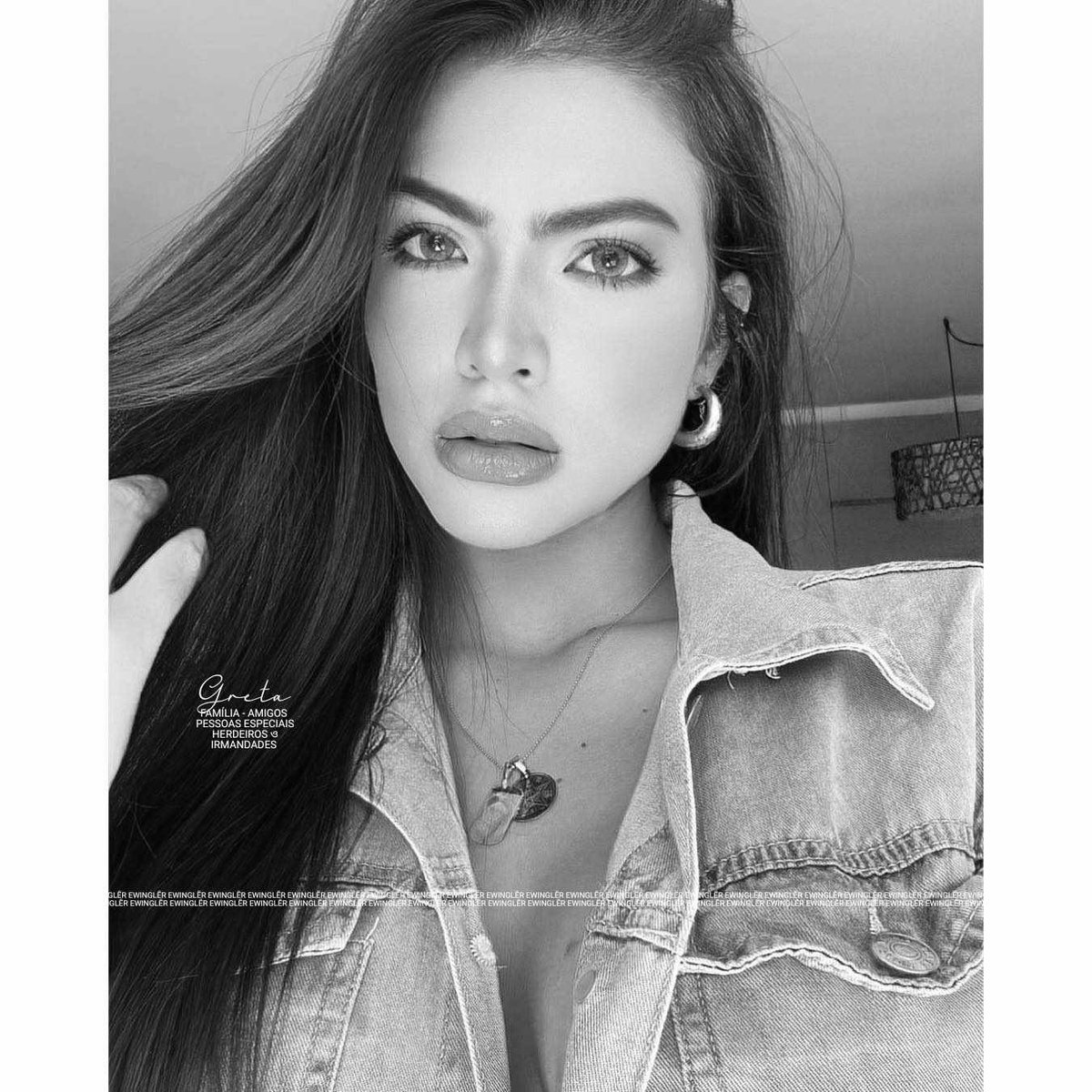 _Fourrie's tweet image. •••
            “  𝗡𝗢𝗨𝗩𝗘𝗟𝗟𝗘 𝗣𝗛𝗢𝗧𝗢 𝗗𝗘 𝗣𝗥𝗢𝗙𝗜𝗟  ”
   𝘈𝘱𝘳𝘦𝘯𝘥𝘪 𝘲𝘶𝘦 𝘢𝘴 𝘮𝘪𝘯𝘩𝘢𝘴 𝘧𝘢𝘭𝘩𝘢𝘴 𝘯𝘢𝘰 𝘮𝘦 𝘧𝘢𝘻𝘦𝘮 𝘮𝘦𝘯𝘰𝘴 𝘮𝘶𝘭𝘩𝘦𝘳 𝘦 𝘯𝘦𝘮 𝘮𝘦𝘯𝘰𝘴 𝘧𝘰𝘳𝘵𝘦.