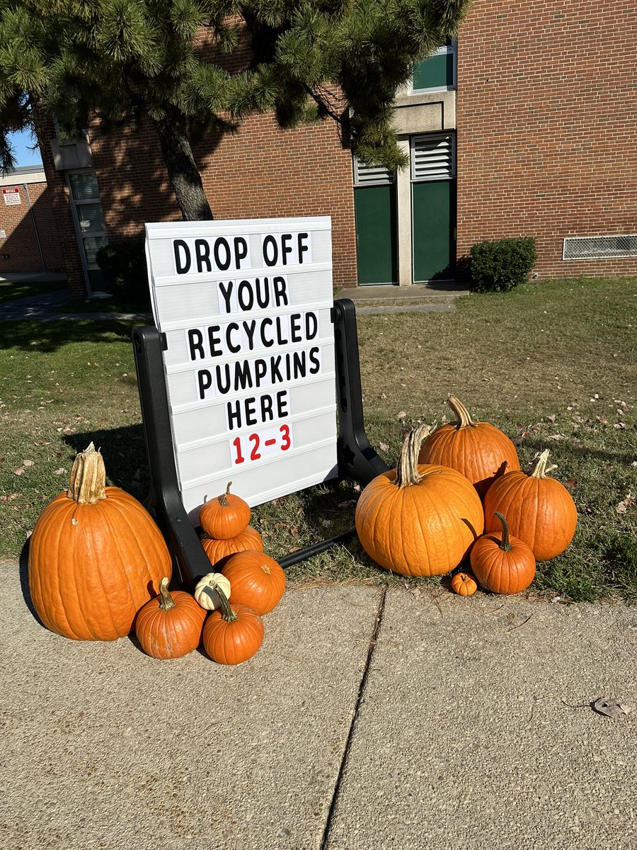 Megan McFadden (@mmcfaddenbcps) on Twitter photo ♻️ These pumpkins are headed to the zoo instead of the landfill! Thanks for helping us be environmentally-conscious, Sandy Plains! ♻️ #TogetherWeSoar <a href="/cdavis21BCPS/">Christina Davis</a> <a href="/SandyPlainsES/">Sandy Plains ES</a> <a href="/BCPSOutdoorSci/">BCPS Outdoor Science</a> ♻️ These pumpkins are headed to the zoo instead of the landfill! Thanks for helping us be environmentally-conscious, Sandy Plains! ♻️ #TogetherWeSoar <a href="/cdavis21BCPS/">Christina Davis</a> <a href="/SandyPlainsES/">Sandy Plains ES</a> <a href="/BCPSOutdoorSci/">BCPS Outdoor Science</a>