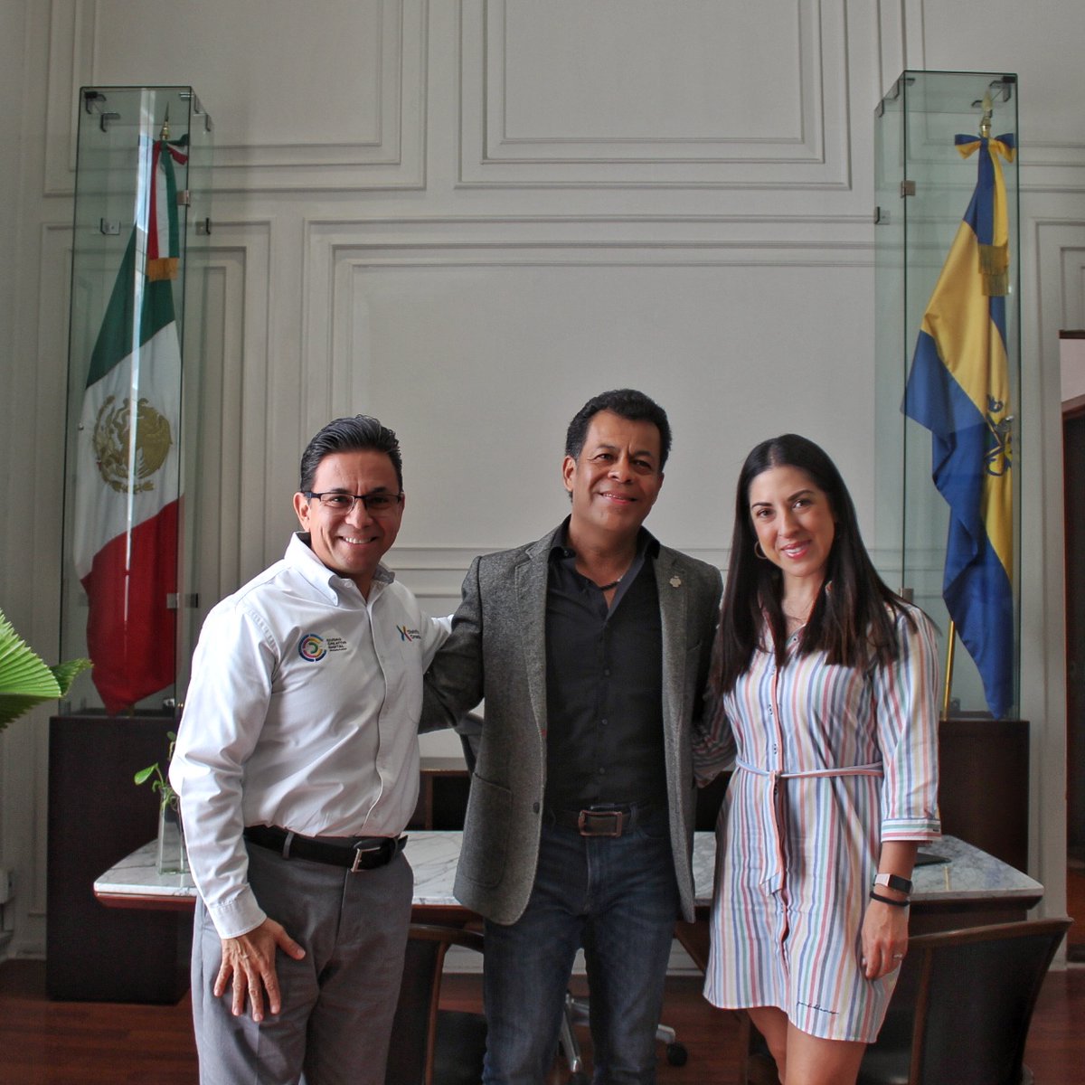 CCDJALISCO's tweet photo. El día de hoy sostuvimos una reunión de trabajo con el presidente del @GuadalajaraGob, @FcoRmzSalcido, a quien le presentamos los proyectos de #CCDJalisco y del #DistritoCreativoGdl para 2023 y 2024. Agradecemos su compromiso para impulsarlos en beneficio de la Ciudad. https://t.co/B8rfoVZH0S