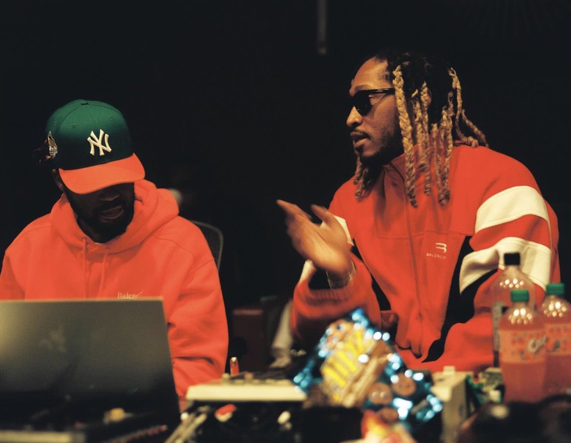DailyRapFacts's tweet image. Metro Boomin &amp;amp; Future in the studio working on their upcoming collab album 👀🎹