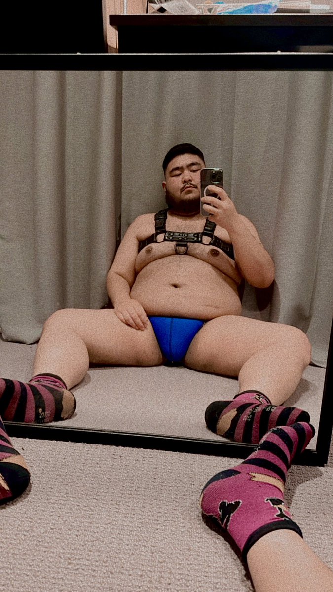 Sunbear33650672's tweet photo. Ready for the night 😈 https://t.co/8dErsRs0PR