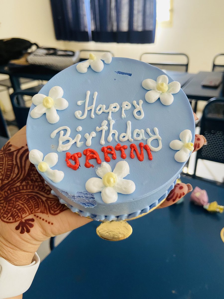 choudharyanu446's tweet photo. Happy birthday to me 😜🥰 https://t.co/hJcVsShaPv